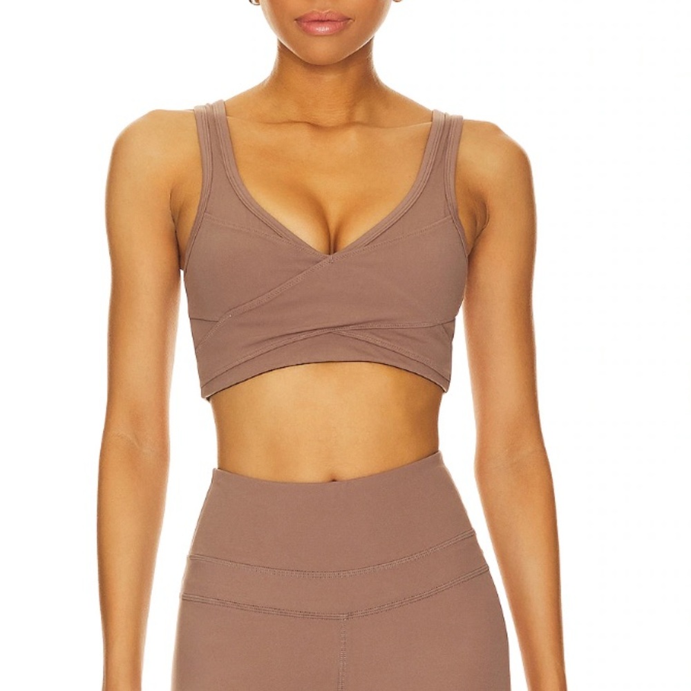 Varley Let’s Move Kellen bra in deep taupe